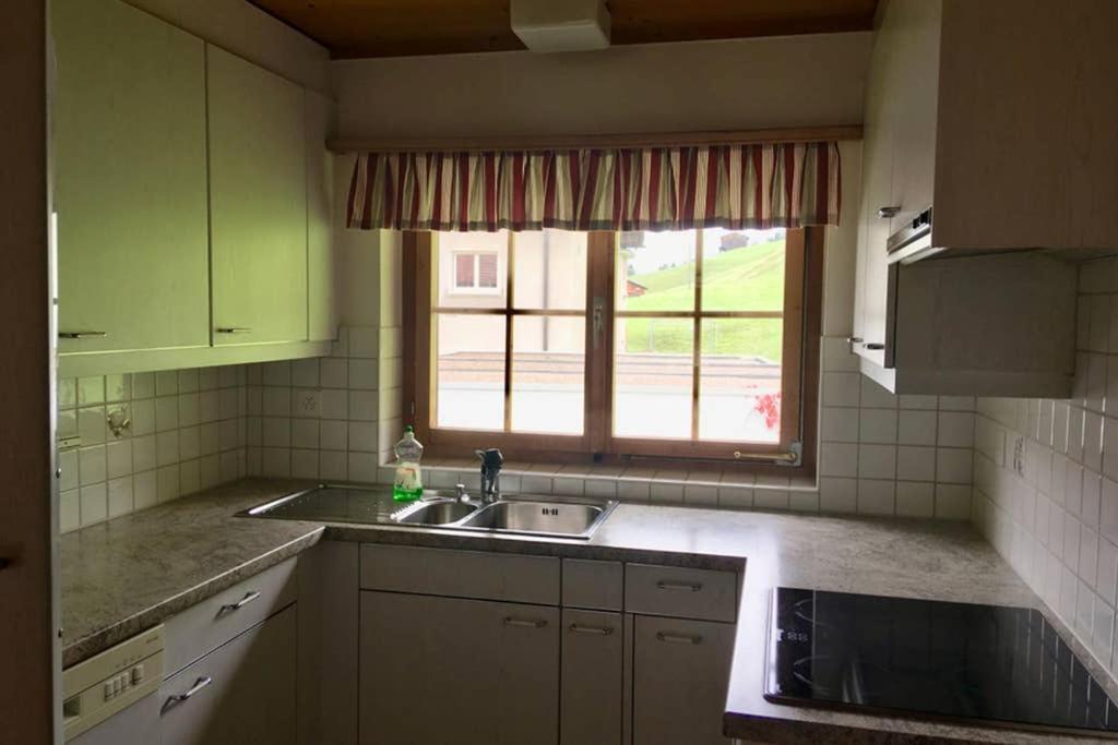 Ferienwohnung Uf Z'Enisch Klosters Kültér fotó