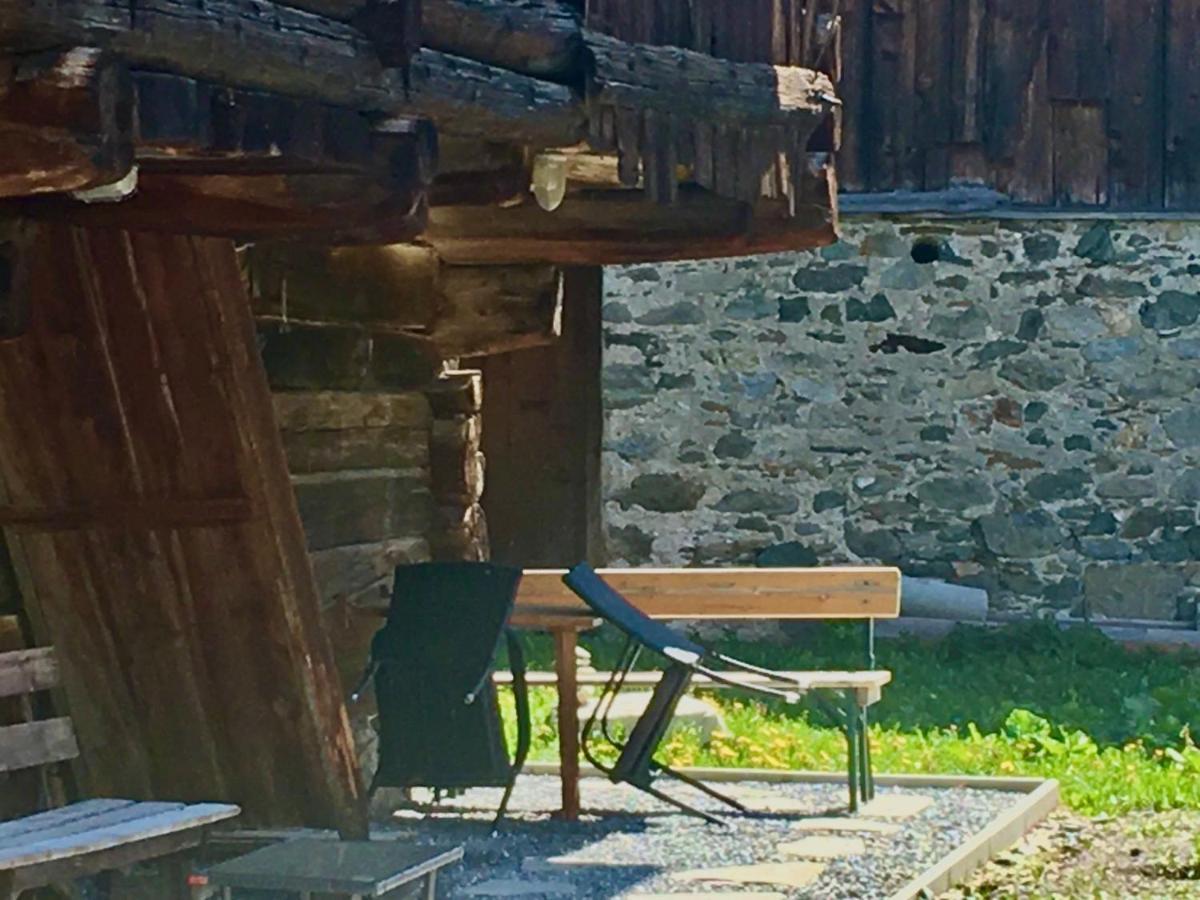 Ferienwohnung Uf Z'Enisch Klosters Kültér fotó