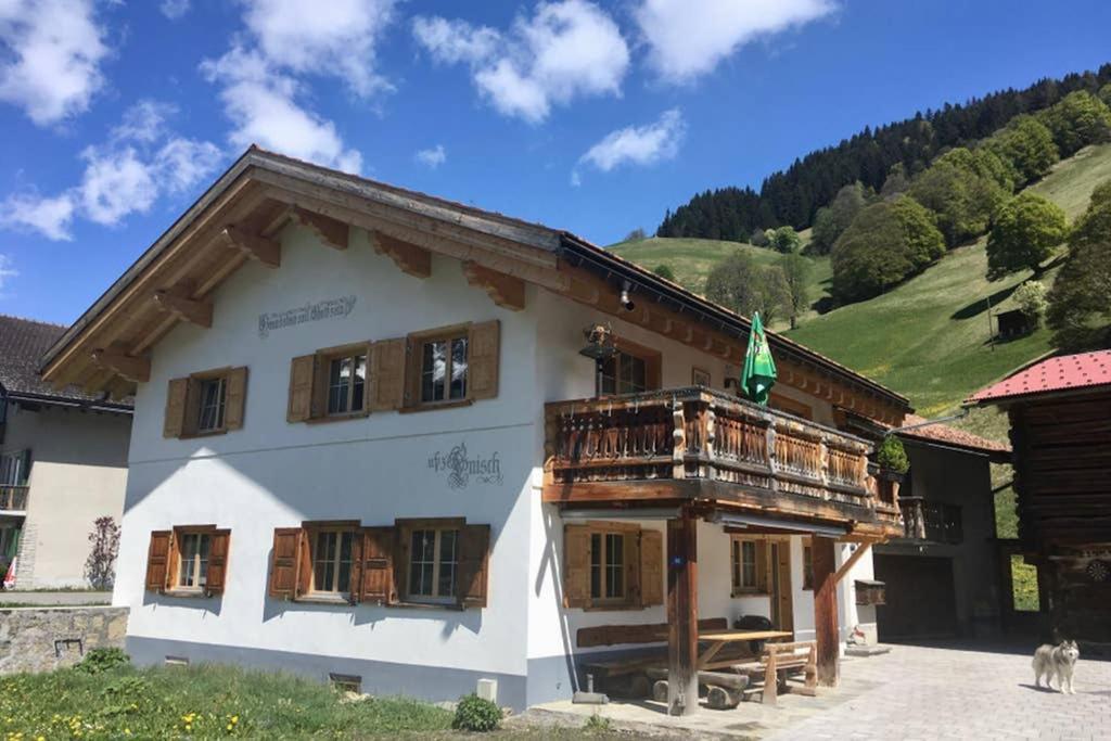 Ferienwohnung Uf Z'Enisch Klosters Kültér fotó