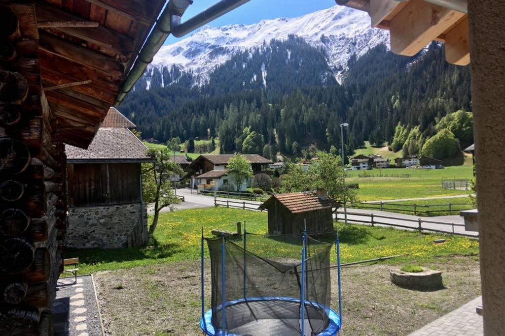 Ferienwohnung Uf Z'Enisch Klosters Kültér fotó