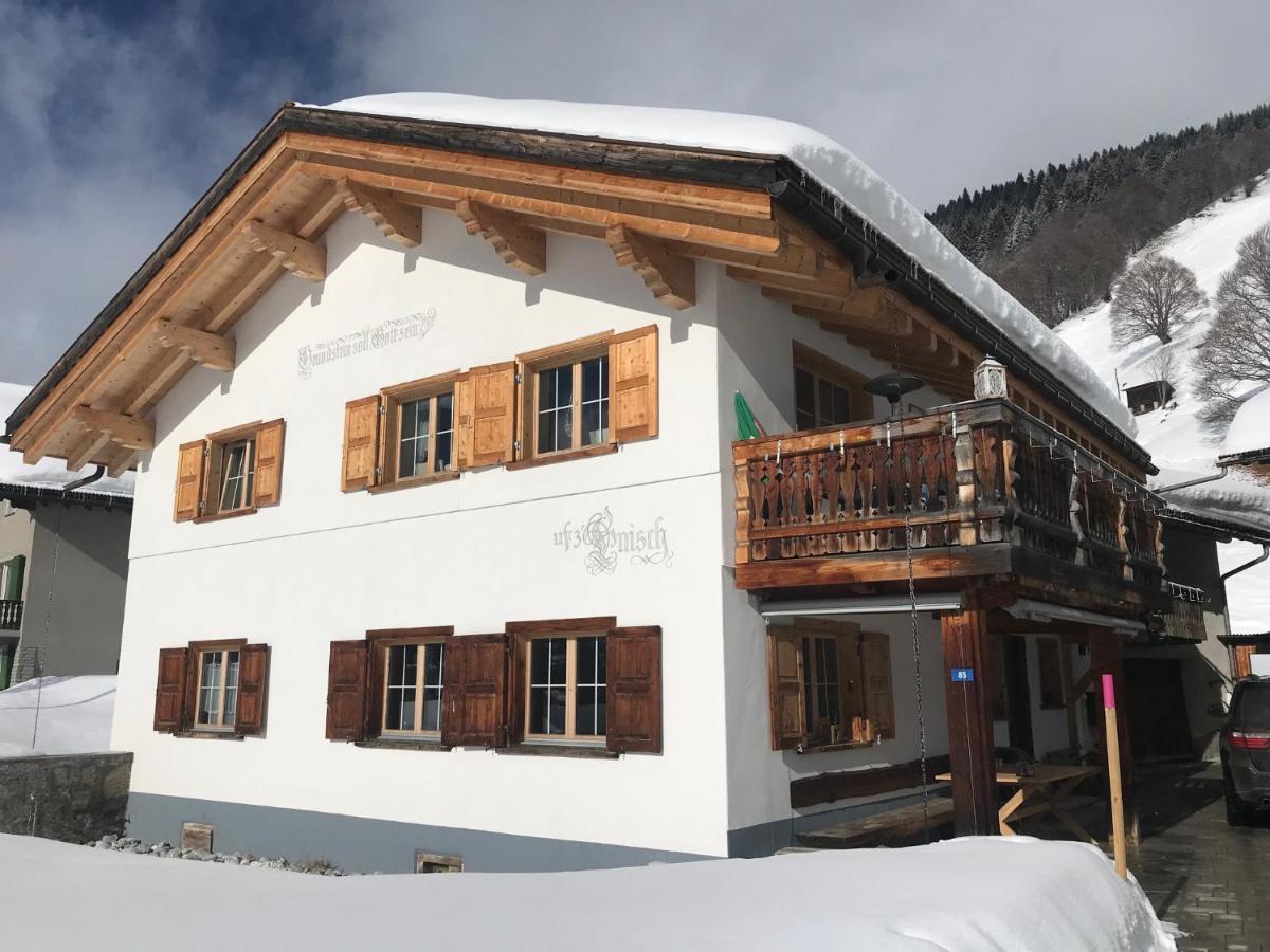 Ferienwohnung Uf Z'Enisch Klosters Kültér fotó