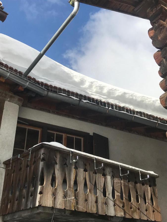 Ferienwohnung Uf Z'Enisch Klosters Kültér fotó