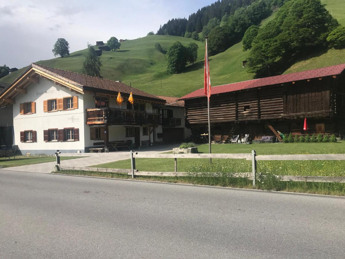 Ferienwohnung Uf Z'Enisch Klosters Kültér fotó