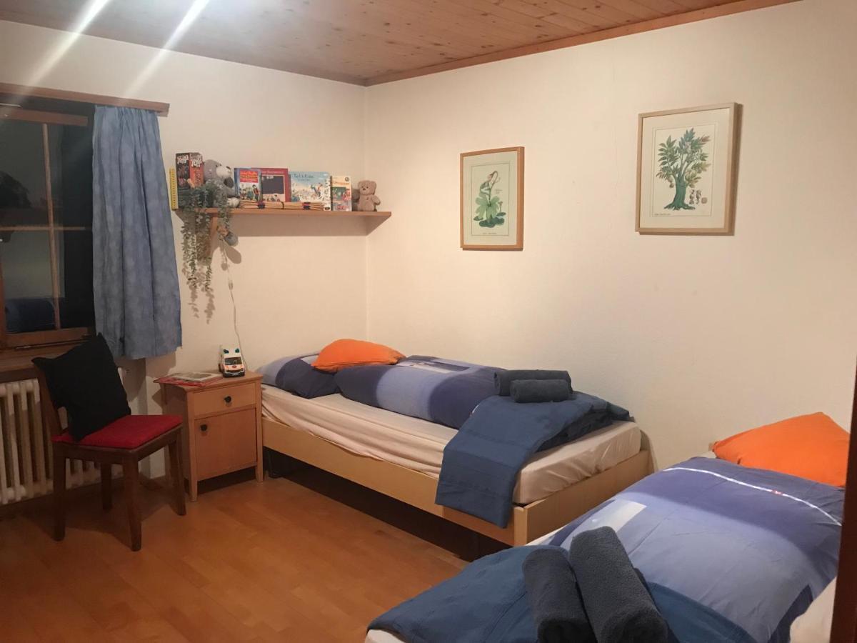 Ferienwohnung Uf Z'Enisch Klosters Kültér fotó
