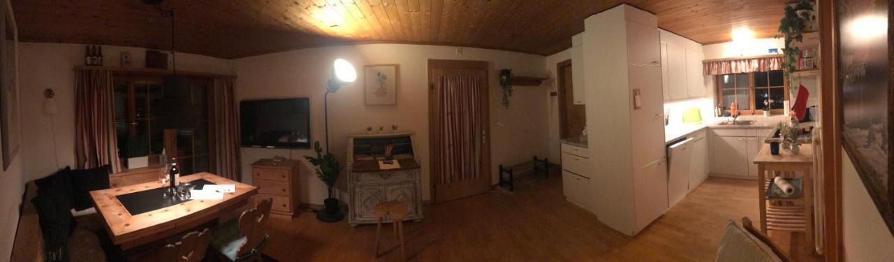Ferienwohnung Uf Z'Enisch Klosters Kültér fotó
