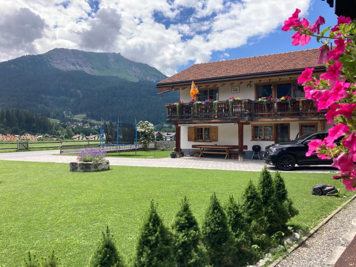 Ferienwohnung Uf Z'Enisch Klosters Kültér fotó